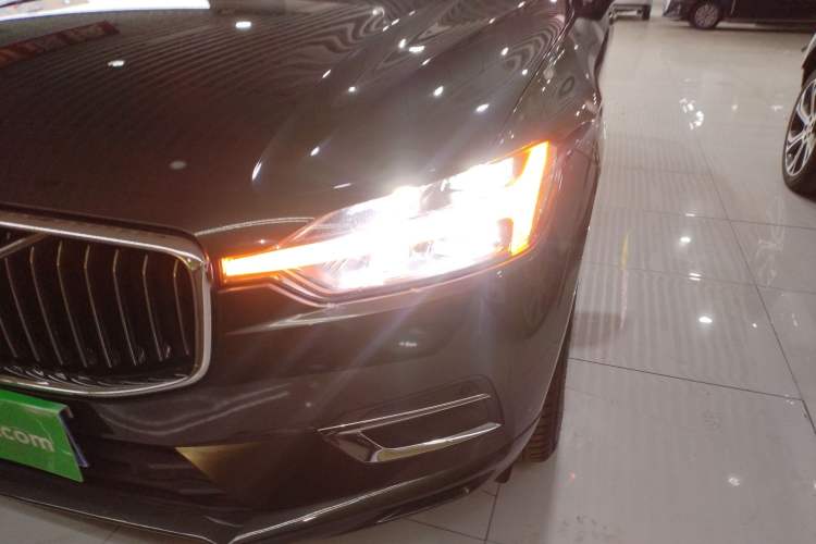 Used Volvo XC60 2021 T5 4x4 Smart Luxury Edition Left Front Headlight