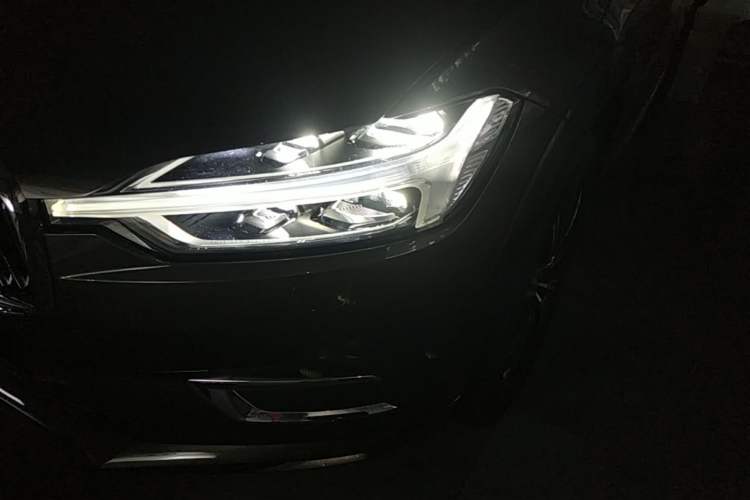 Used Volvo XC60 2021 T5 4x4 Zhiya Luxury Edition Left Front Headlight