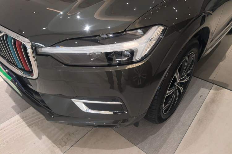 Used Volvo XC60 2021 T5 4x4 Smart Luxury Edition Left Front Headlight