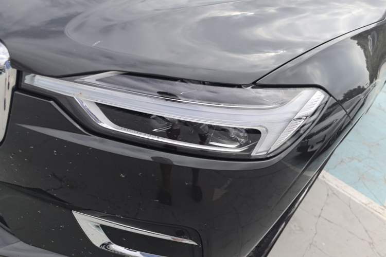 Used Volvo XC60 2021 T5 4x4 Smart Luxury Edition Left Front Headlight