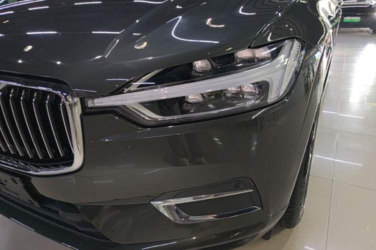 Used Volvo XC60 2021 T5 4x4 Smart Luxury Edition Left Front Headlight