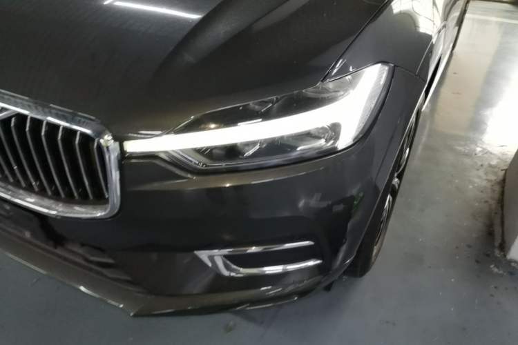 Used Volvo XC60 2021 T5 4x4 Smart Luxury Edition Left Front Headlight