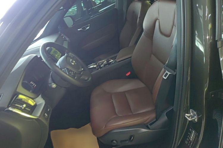 Used Volvo XC60 2021 T5 4x4 Smart Luxury Edition Left Front Seat