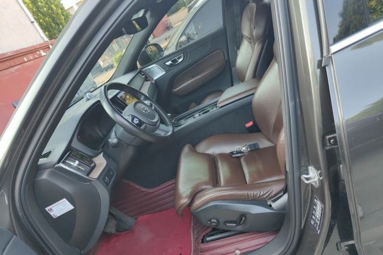 Used Volvo XC60 2021 T5 4x4 Smart Luxury Edition Left Front Seat