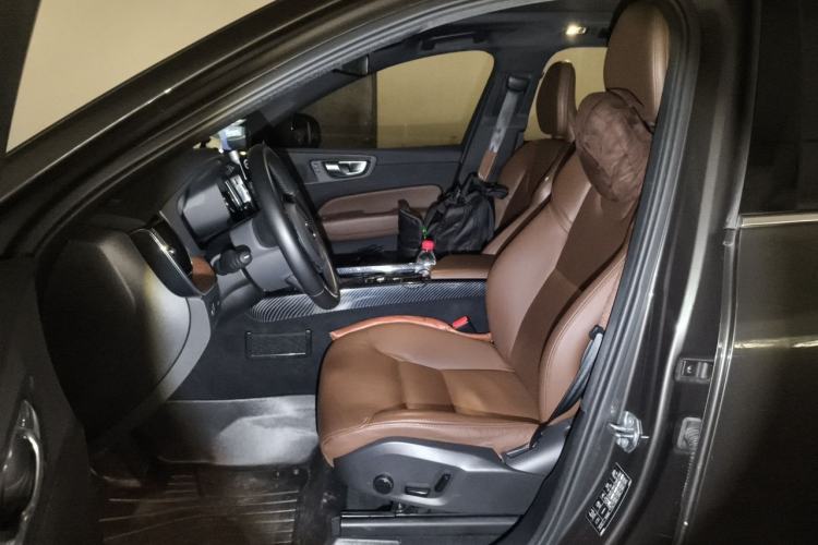 Used Volvo XC60 2021 T5 4x4 Zhiyi Sport Edition Left Front Seat