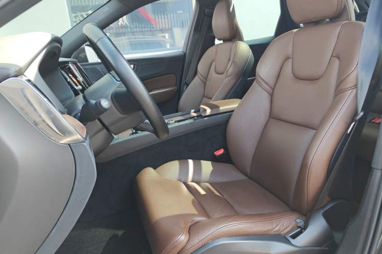 Used Volvo XC60 2021 T5 4x4 Zhiya Luxury Edition Left Front Seat