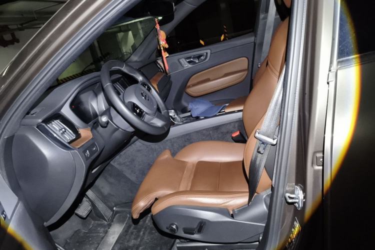 Used Volvo XC60 2021 T5 4x4 Smart Luxury Edition Left Front Seat