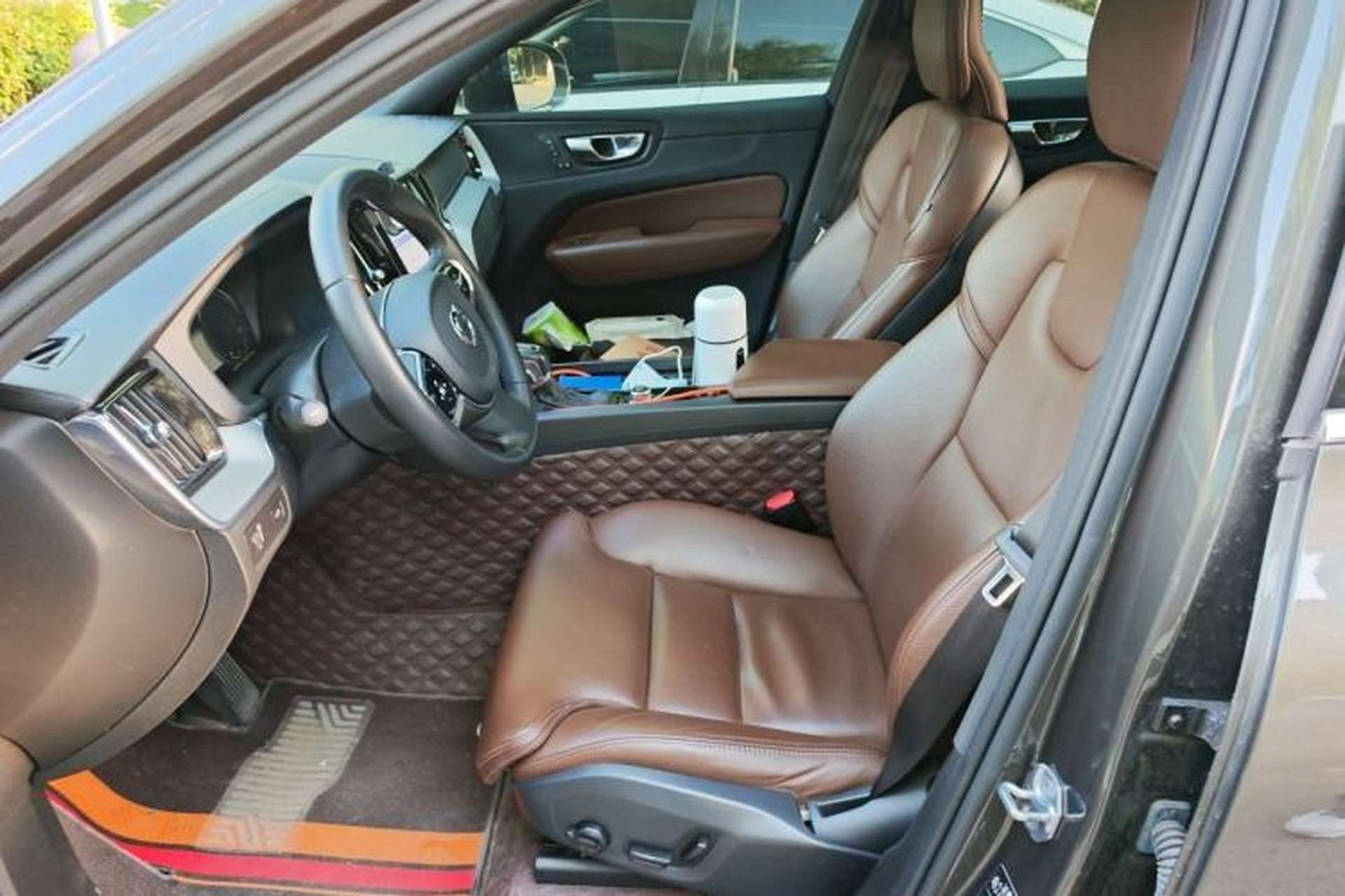 Used Volvo XC60 2021 T5 4x4 Smart Luxury Edition Left Front Seat