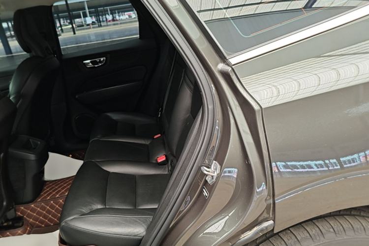 Used Volvo XC60 2021 T5 4x4 Smart Luxury Edition Left Rear Seat