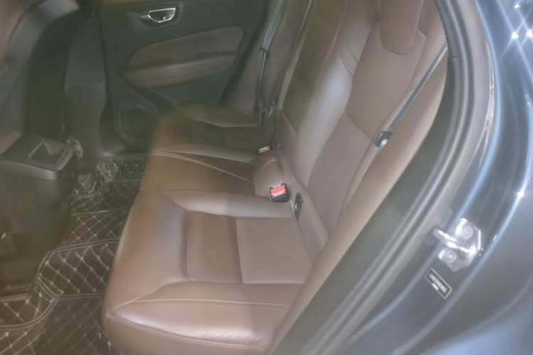 Used Volvo XC60 2021 T5 4x4 Smart Luxury Edition Left Rear Seat