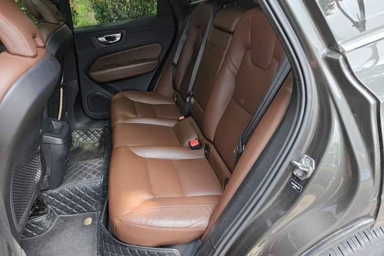 Used Volvo XC60 2021 T5 4x4 Smart Luxury Edition Left Rear Seat