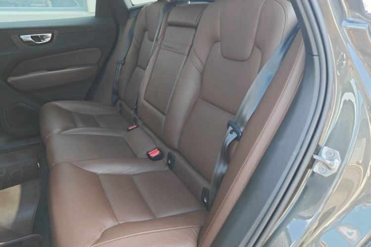Used Volvo XC60 2021 T5 4x4 Zhiya Luxury Edition Left Rear Seat