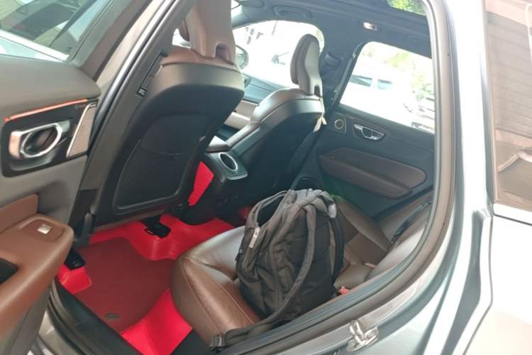 Used Volvo XC60 2021 T5 4x4 Smart Luxury Edition Left Rear Seat