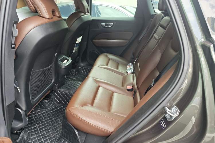 Used Volvo XC60 2021 T5 4x4 Smart Luxury Edition Left Rear Seat