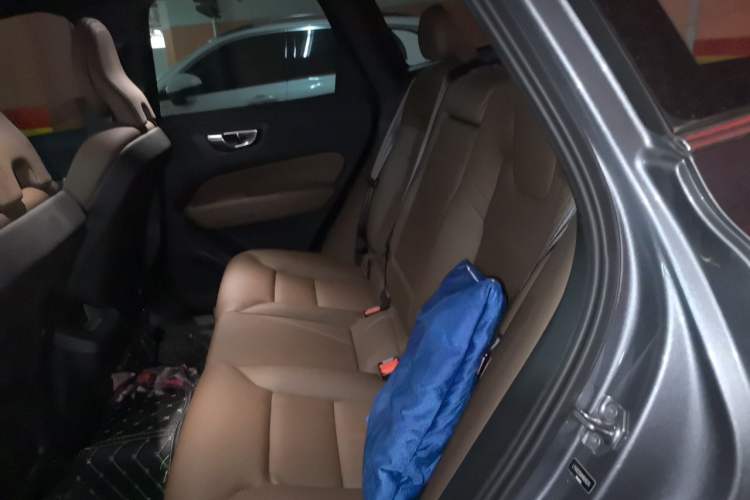 Used Volvo XC60 2021 T5 4x4 Smart Luxury Edition Left Rear Seat