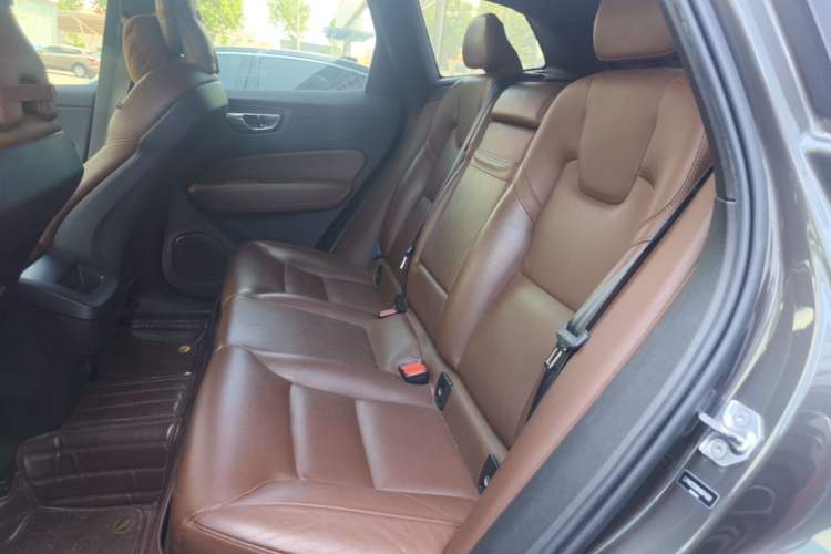 Used Volvo XC60 2021 T5 4x4 Smart Luxury Edition Left Rear Seat