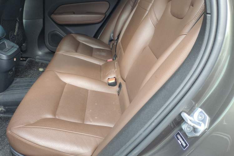 Used Volvo XC60 2021 T5 4x4 Smart Luxury Edition Left Rear Seat