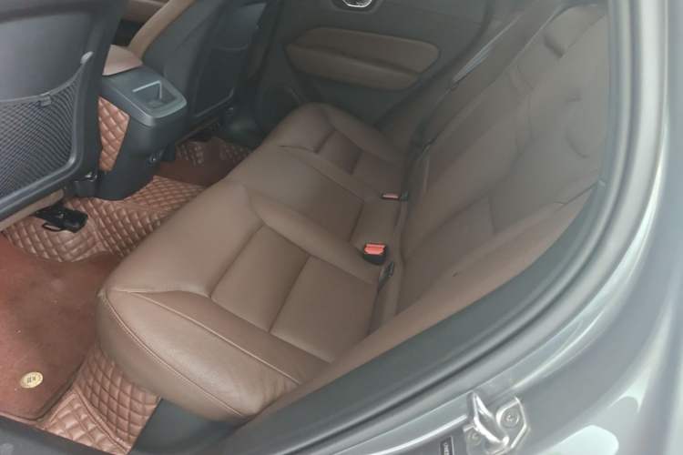 Used Volvo XC60 2021 T5 4x4 Smart Luxury Edition Left Rear Seat