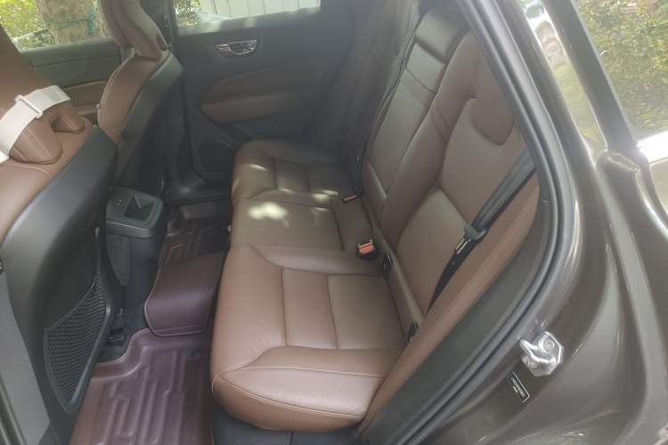 Used Volvo XC60 2021 T5 4x4 Smart Luxury Edition Left Rear Seat