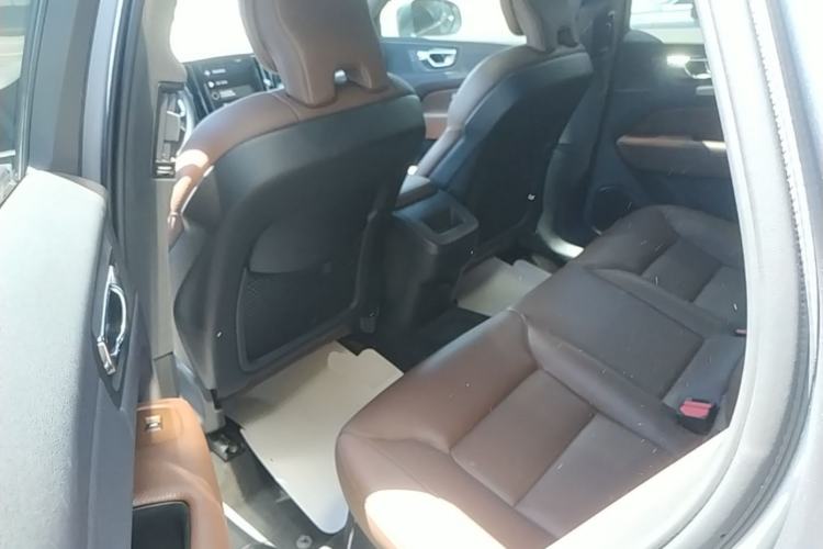 Used Volvo XC60 2021 T5 4x4 Smart Luxury Edition Left Rear Seat