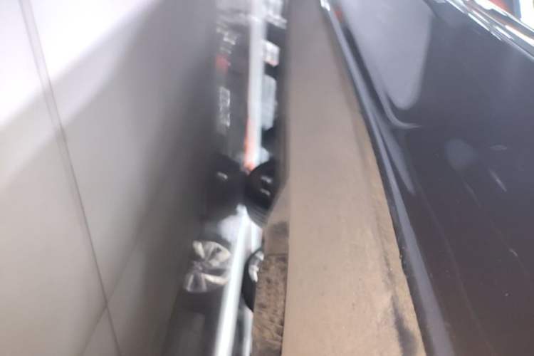 Used Volvo XC60 2021 T5 4x4 Smart Luxury Edition Left Side Sill