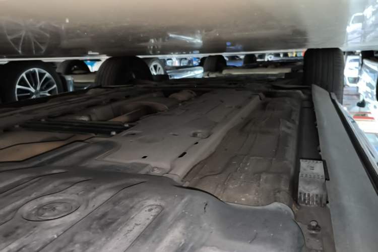 Used Volvo XC60 2021 T5 4x4 Smart Luxury Edition Left Side Sill