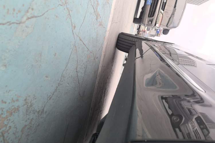 Used Volvo XC60 2021 T5 4x4 Smart Luxury Edition Left Side Sill