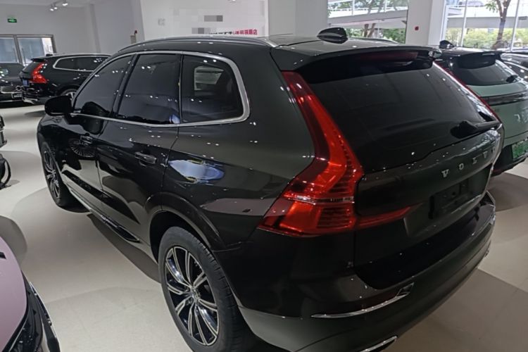 Used Volvo XC60 2021 T5 4x4 Zhiya Luxury Edition Rear Left 45 Deg