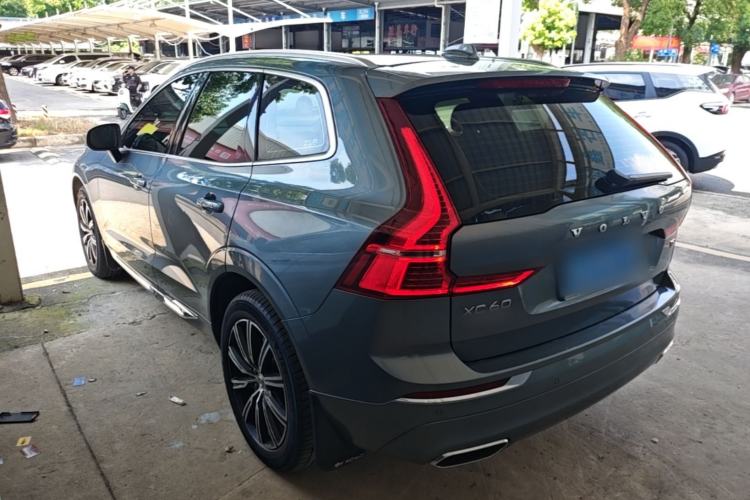 Used Volvo XC60 2021 T5 4x4 Smart Luxury Edition Rear Left 45 Deg