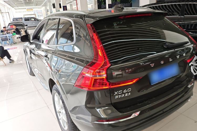 Used Volvo XC60 2021 T5 4x4 Smart Luxury Edition Rear Left 45 Deg