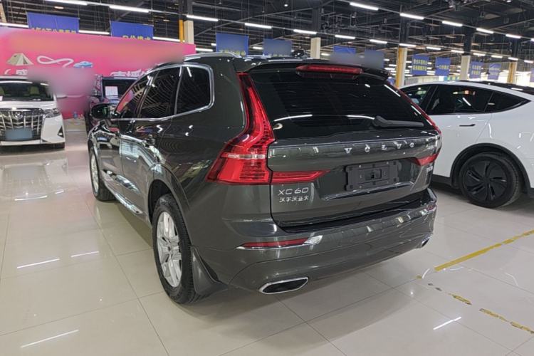 Used Volvo XC60 2021 T5 4x4 Smart Luxury Edition Rear Left 45 Deg