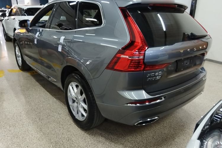 Used Volvo XC60 2021 T5 4x4 Smart Luxury Edition Rear Left 45 Deg