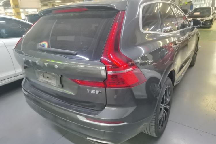 Used Volvo XC60 2021 T5 4x4 Smart Luxury Edition Rear Right 45 Deg