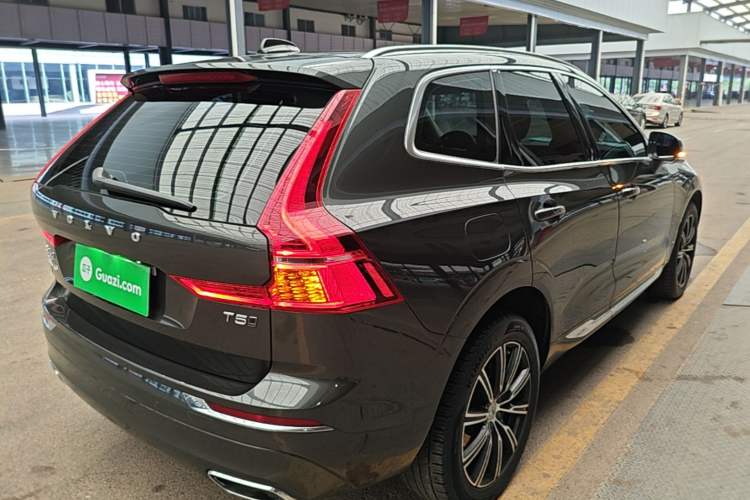 Used Volvo XC60 2021 T5 4x4 Smart Luxury Edition Rear Right 45 Deg