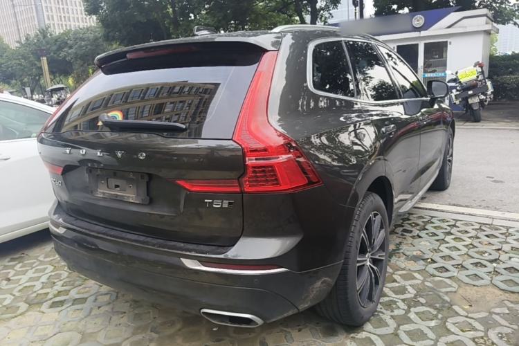 Used Volvo XC60 2021 T5 4x4 Smart Luxury Edition Rear Right 45 Deg