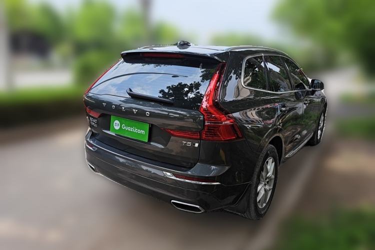 Used Volvo XC60 2021 T5 4x4 Smart Luxury Edition Rear Right 45 Deg