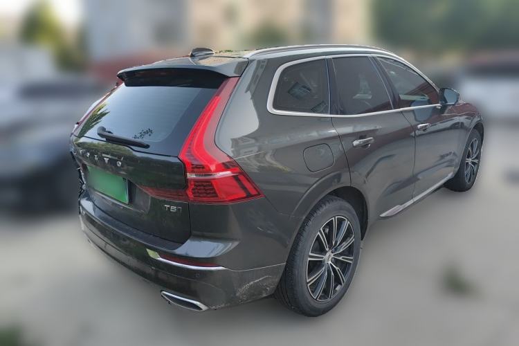 Used Volvo XC60 2021 T5 4x4 Smart Luxury Edition Rear Right 45 Deg