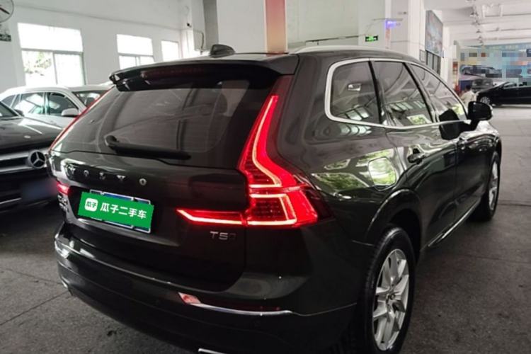 Used Volvo XC60 2021 T5 4x4 Smart Luxury Edition Rear Right 45 Deg