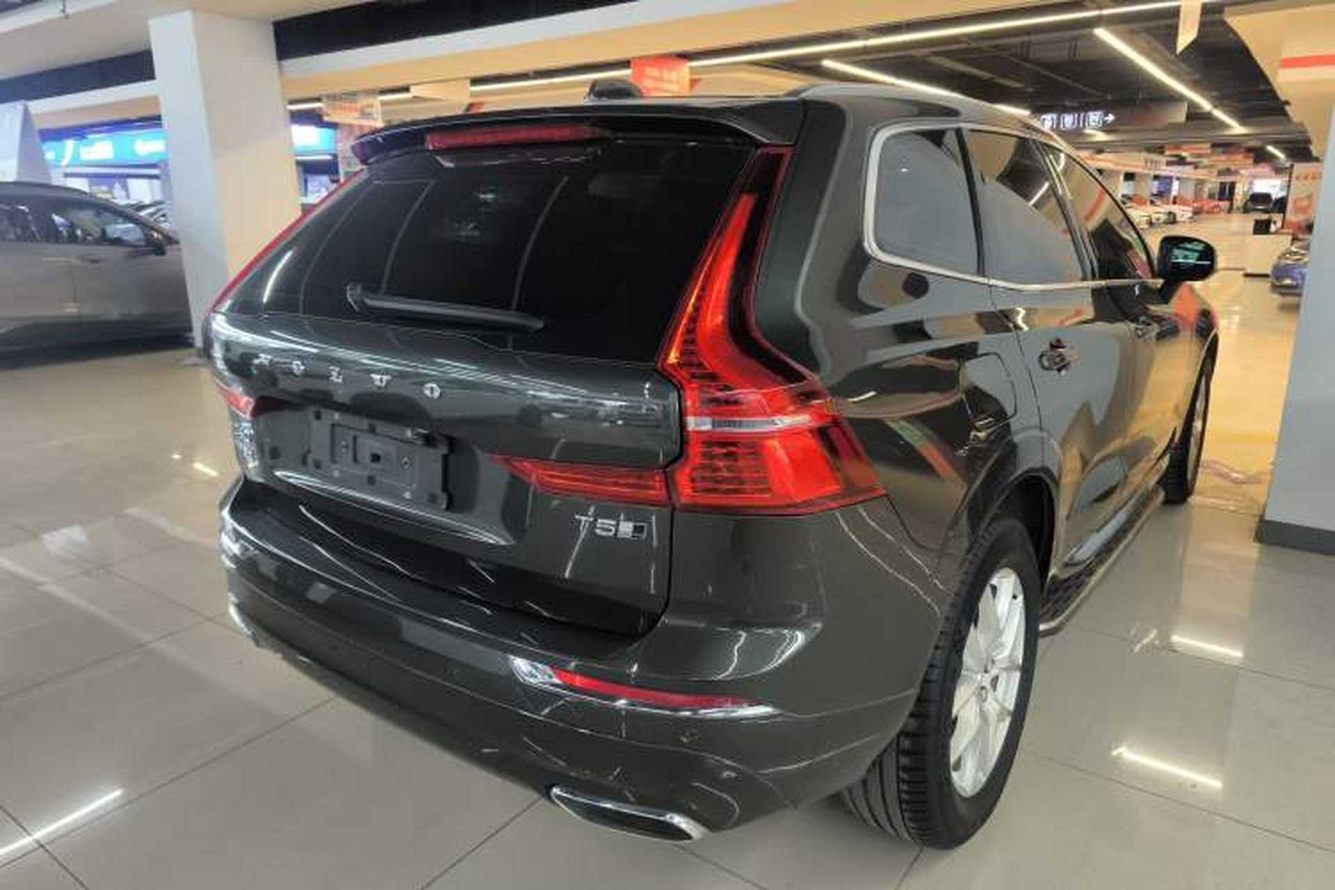 Used Volvo XC60 2021 T5 4x4 Smart Luxury Edition Rear Right 45 Deg