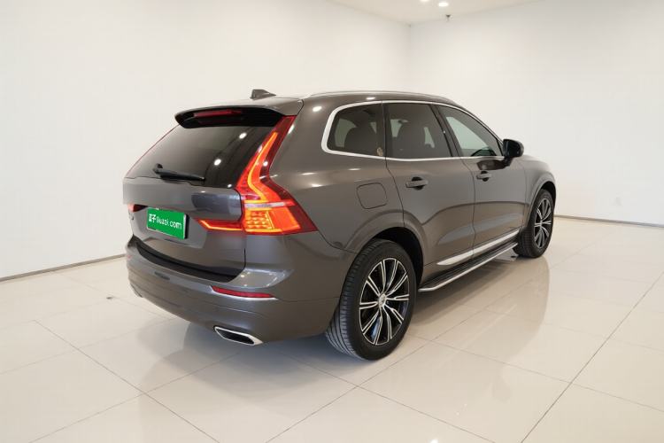 Used Volvo XC60 2021 T5 4x4 Smart Luxury Edition Rear Right 45 Deg