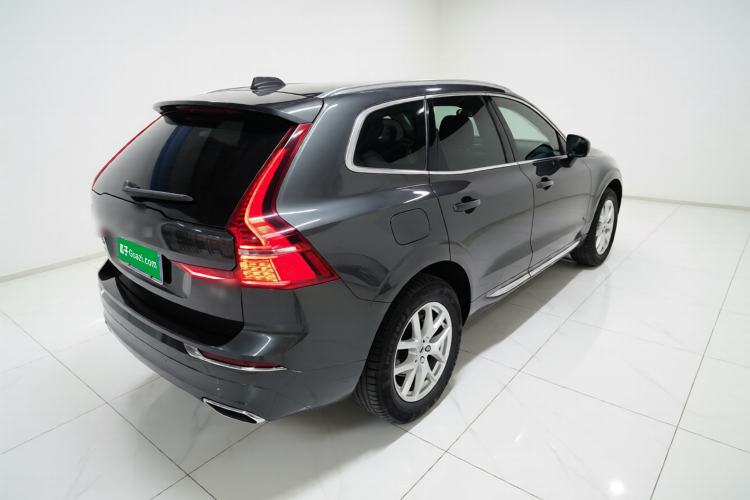 Used Volvo XC60 2021 T5 4x4 Smart Luxury Edition Rear Right 45 Deg