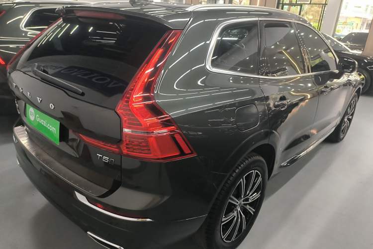 Used Volvo XC60 2021 T5 4x4 Smart Luxury Edition Rear Right 45 Deg
