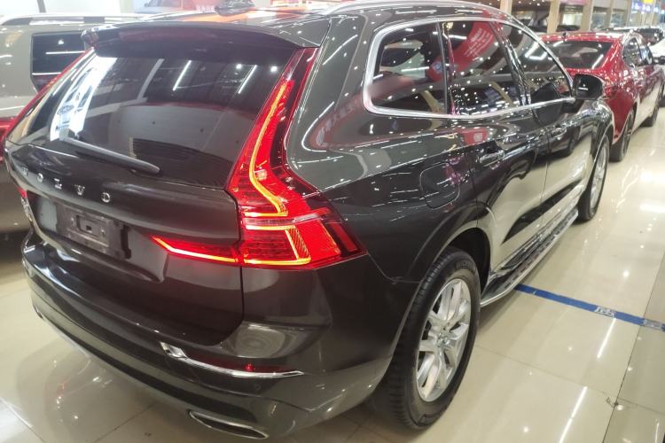 Used Volvo XC60 2021 T5 4x4 Smart Luxury Edition Rear Right 45 Deg