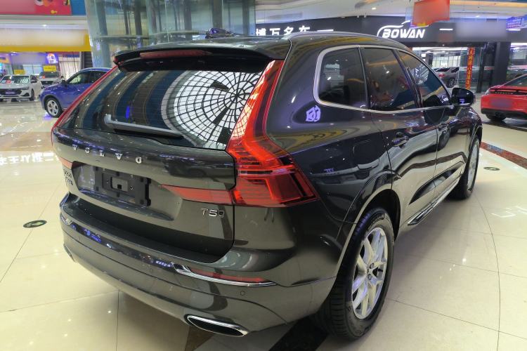 Used Volvo XC60 2021 T5 4x4 Smart Luxury Edition Rear Right 45 Deg