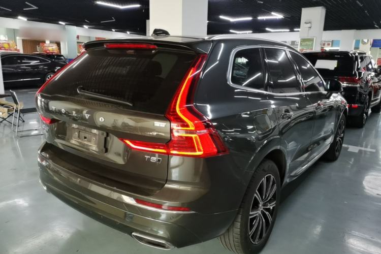 Used Volvo XC60 2021 T5 4x4 Smart Luxury Edition Rear Right 45 Deg