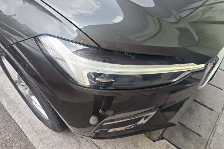 Used Volvo XC60 2021 T5 4x4 Smart Luxury Edition Right Front Headlight
