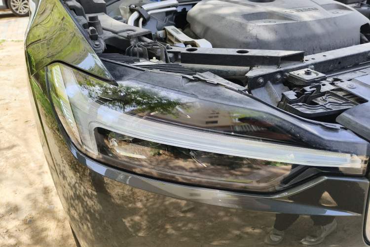 Used Volvo XC60 2021 T5 4x4 Smart Luxury Edition Right Front Headlight