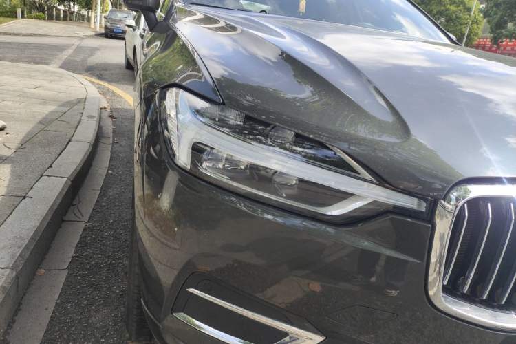 Used Volvo XC60 2021 T5 4x4 Smart Luxury Edition Right Front Headlight