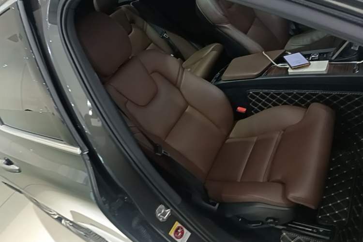 Used Volvo XC60 2021 T5 4x4 Zhiya Luxury Edition Right Front Seat