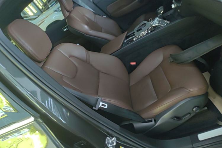 Used Volvo XC60 2021 T5 4x4 Smart Luxury Edition Right Front Seat
